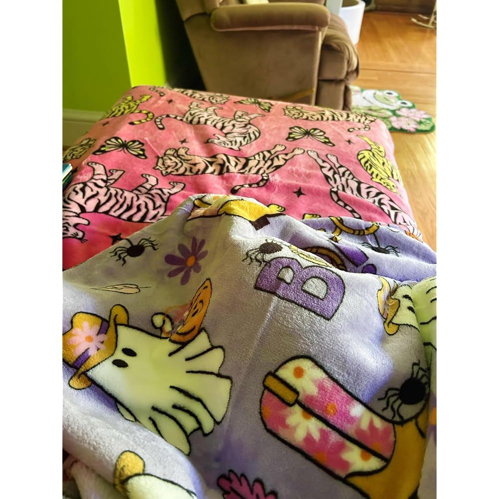 Ultra Soft Plush Throw Blanket for Couch & Bed, 50 x 70
